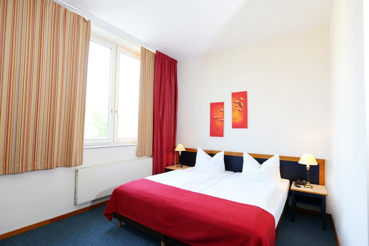 H24 Hoteltow Extérieur photo