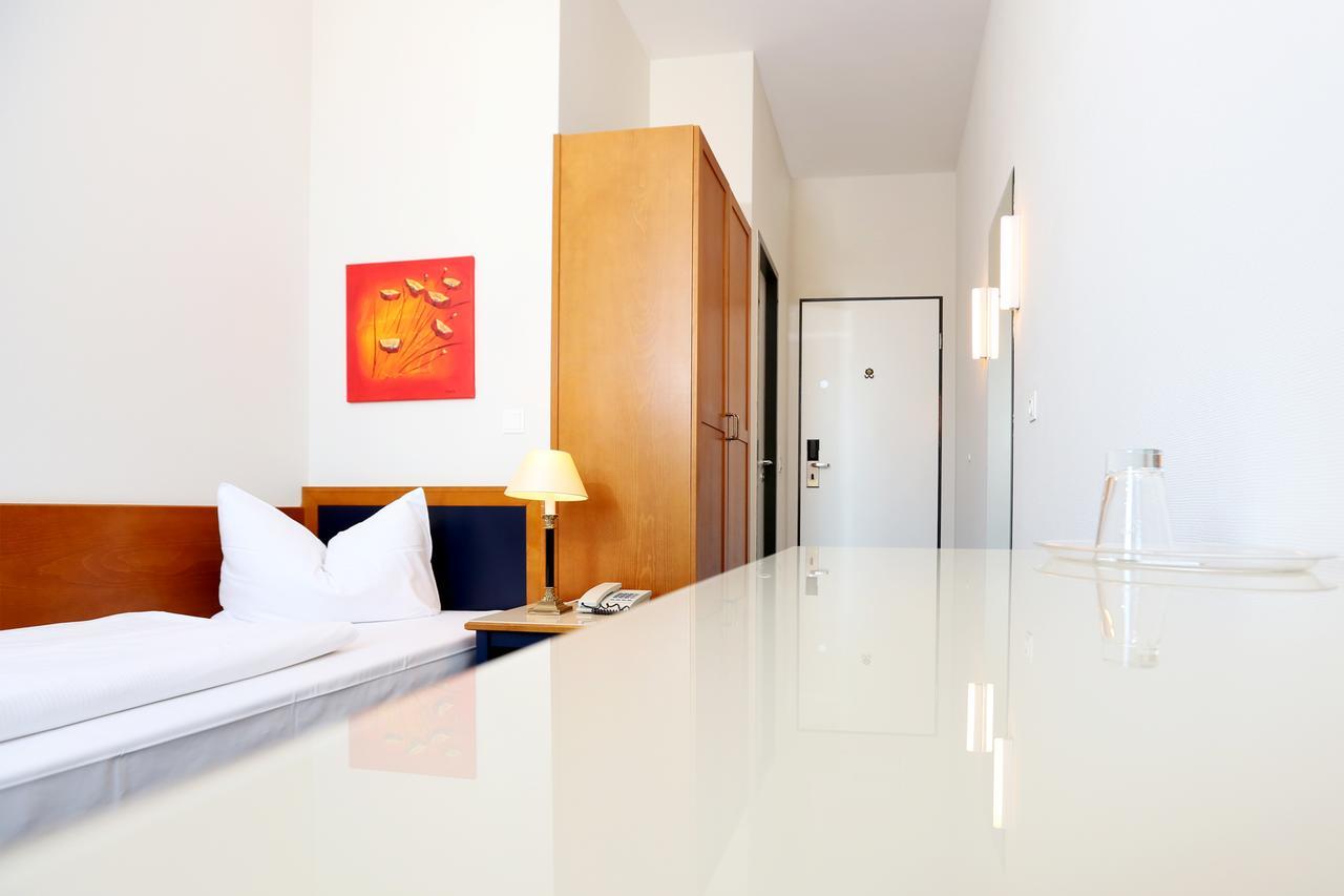 H24 Hoteltow Extérieur photo