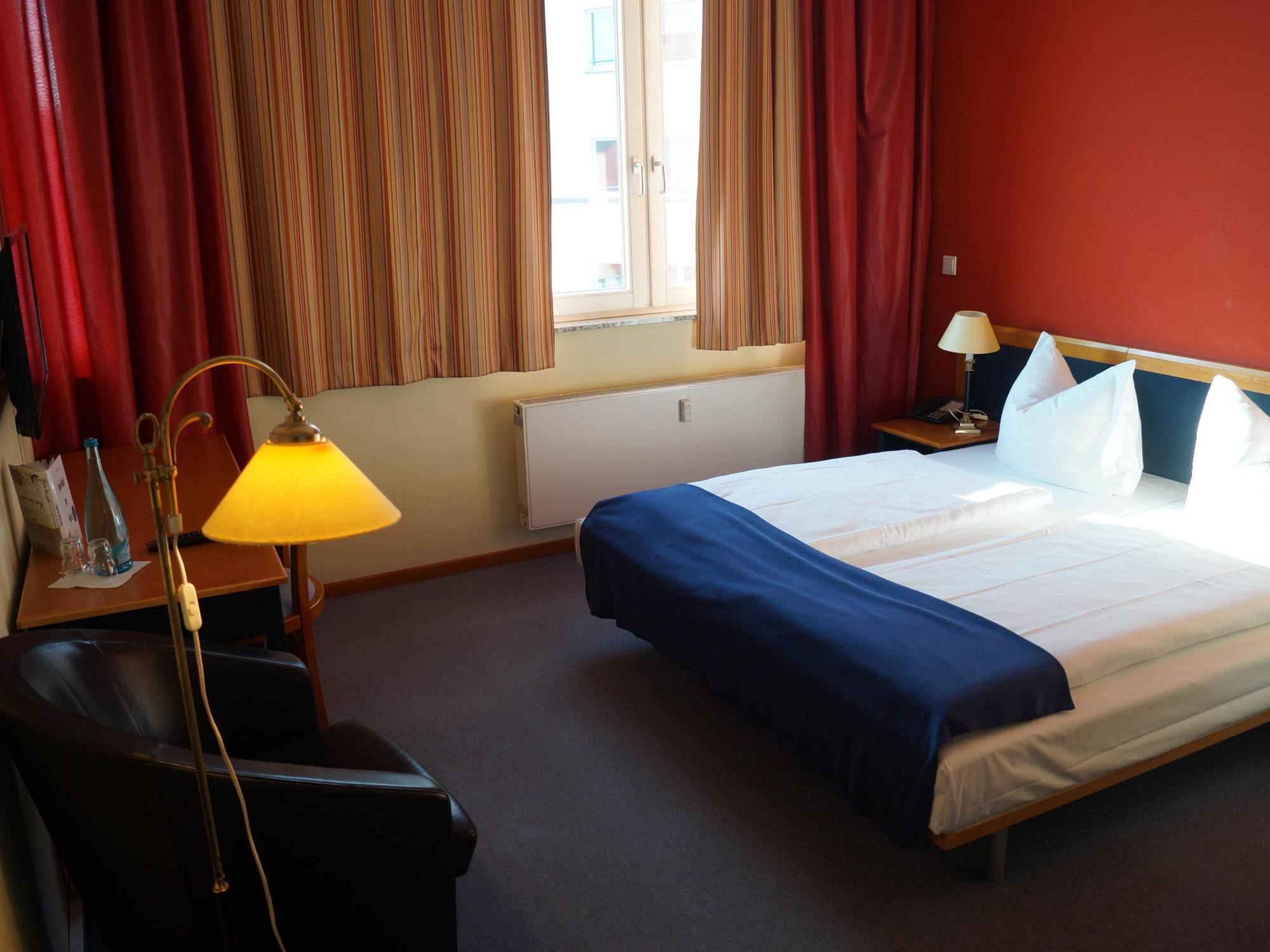 H24 Hoteltow Extérieur photo