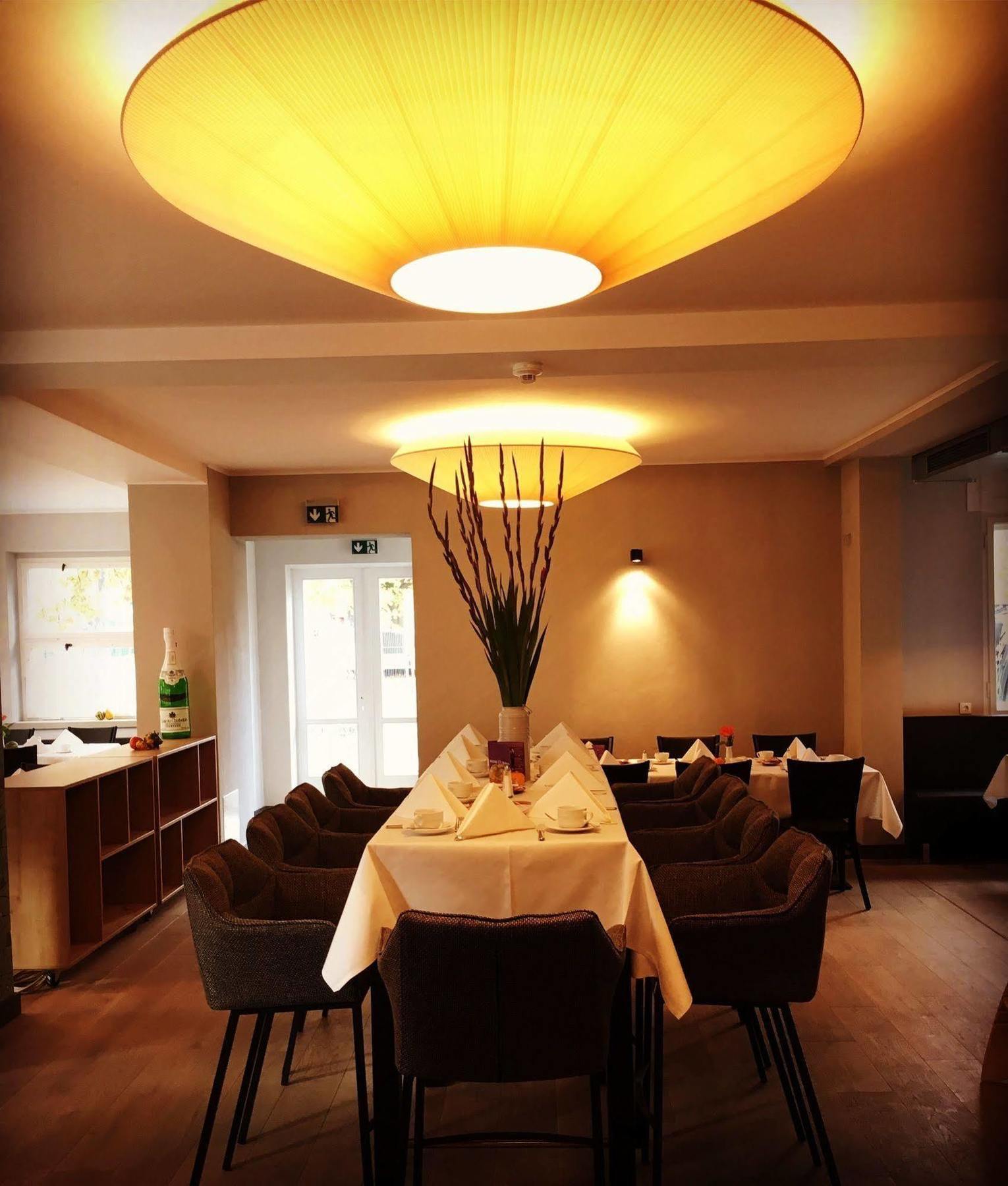 H24 Hoteltow Extérieur photo