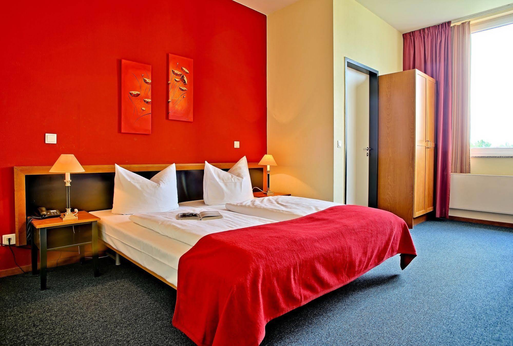H24 Hoteltow Extérieur photo