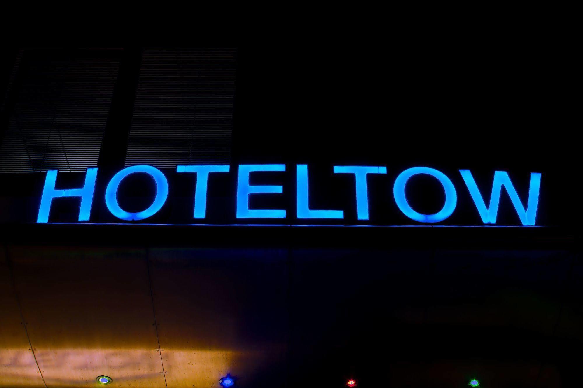 H24 Hoteltow Extérieur photo